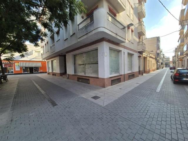 Local comercial en alquiler en Amposta, Centro photo 0