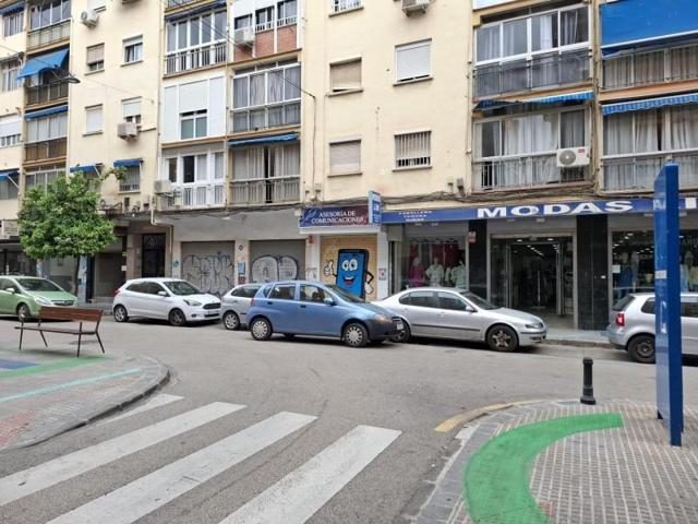 Local comercial en alquiler en Málaga, Cruz de Humilladero- Paseo de los Tilos photo 0