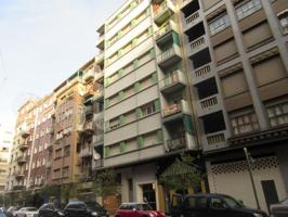 Local comercial en alquiler en Logroño, Vara De Rey photo 0