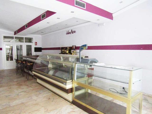 Local comercial en alquiler en Valdepeñas, Torrecillas photo 0