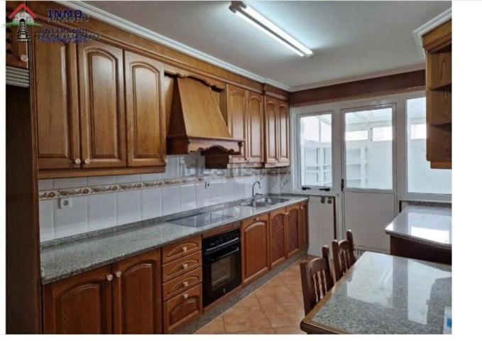Piso en alquiler en Ferrol photo 0
