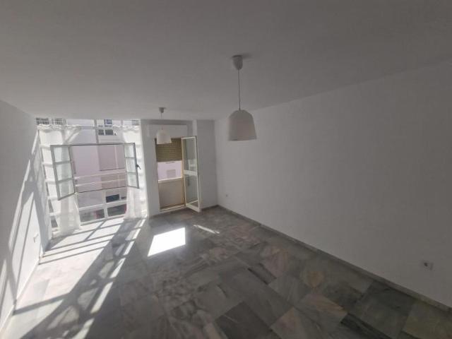 Piso en alquiler en San Fernando, Centro Ciudad photo 0