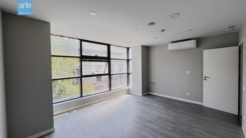 Oficina en alquiler en Manresa, Manresa Centre photo 0