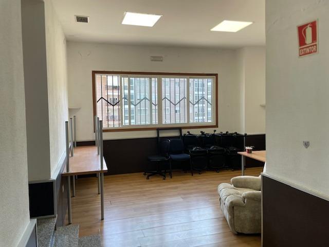 Local comercial en alquiler en Ourense, Couto photo 0