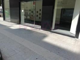 Local comercial en alquiler en Valencia, Patraix photo 0