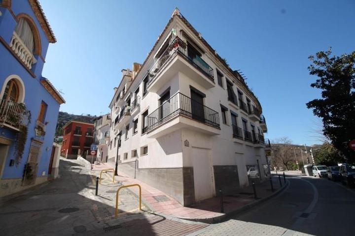 Local comercial en alquiler en Monachil, Ayuntamiento photo 0