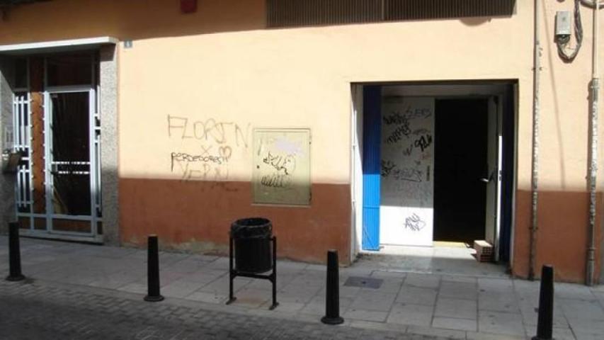 Local comercial en alquiler en Mislata, Distrito la constitucion-canaleta photo 0