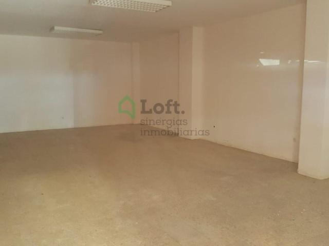 Local comercial en alquiler en Badajoz photo 0