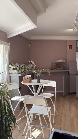 Local comercial en alquiler en Valencia, Playa de la Malvarrosa photo 0