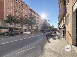 Local comercial en alquiler en Barcelona, Vila de Gràcia photo 0