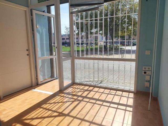 Local comercial en alquiler en Sevilla, Sevilla capital photo 0