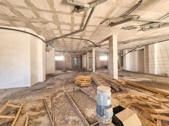Local comercial en alquiler en Elche photo 0