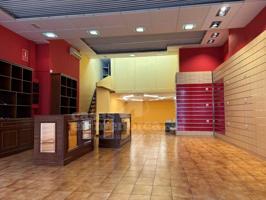 Local comercial en alquiler en Alaior photo 0