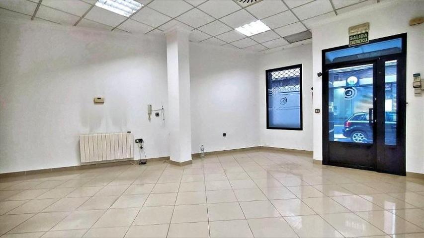 Local comercial en alquiler en Puertollano, PUERTOLLANO photo 0