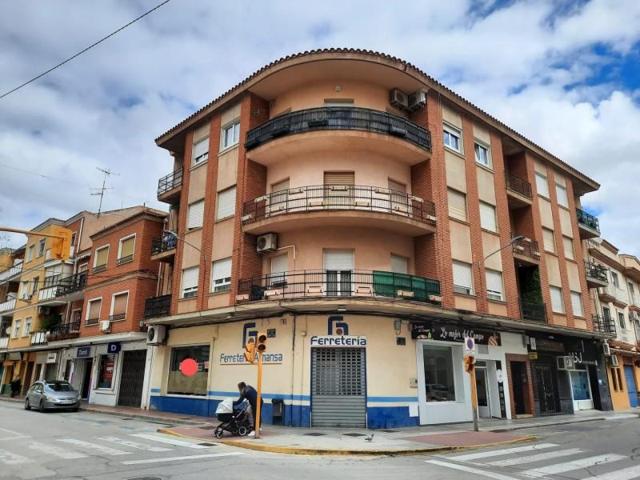 Local comercial en alquiler en Almansa, Castilla la mancha photo 0