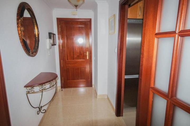 Piso en alquiler en Roquetas de Mar, Avenida Juan Carlos photo 0