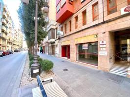 Local comercial en alquiler en Orihuela, Zona Centro photo 0