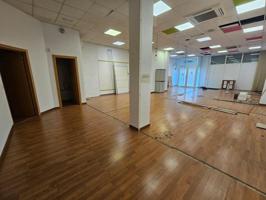 Local comercial en alquiler en Malgrat de Mar, Pabellon municipal germans margall photo 0