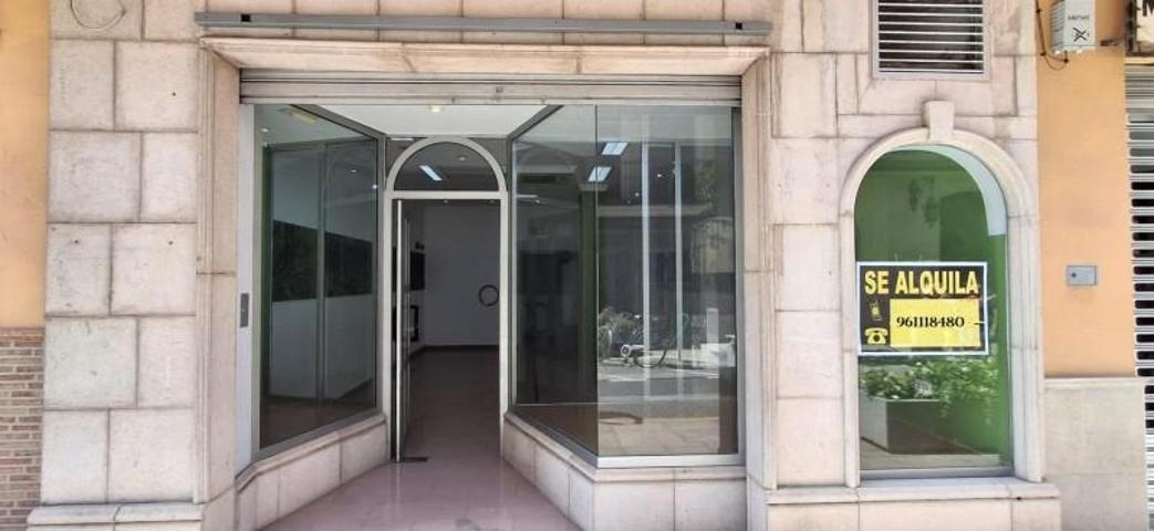 Local comercial en alquiler en Cullera, Cullera photo 0