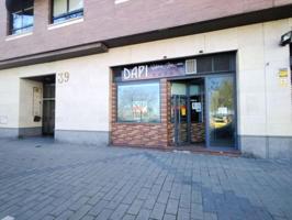 Local comercial en alquiler en Valladolid, Parquesol photo 0