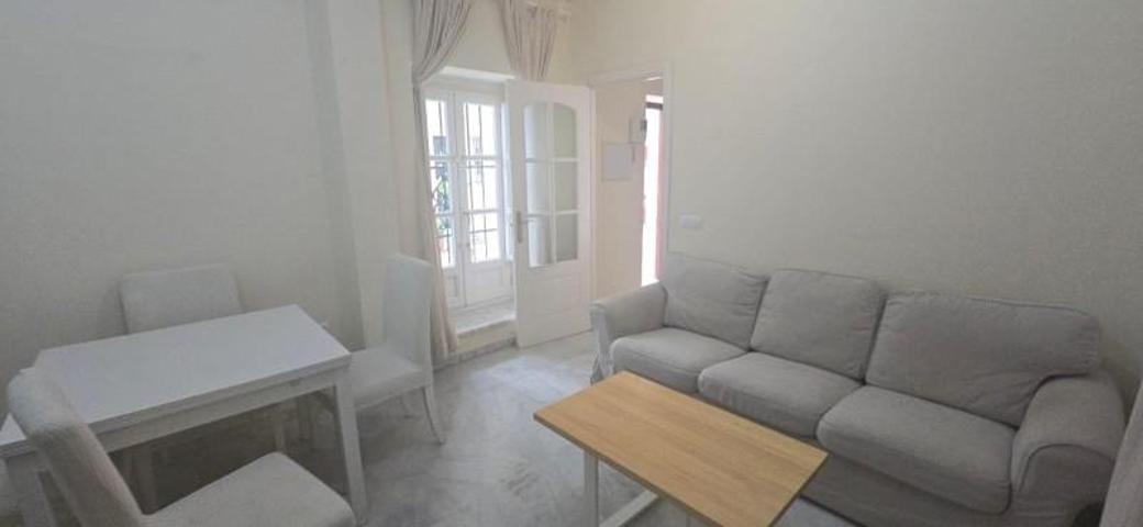 Piso en alquiler en Cádiz, Cadiz photo 0