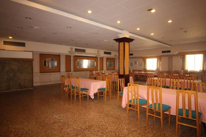 Local comercial en alquiler en Rafelbunyol, RAFELBUÑOL photo 0