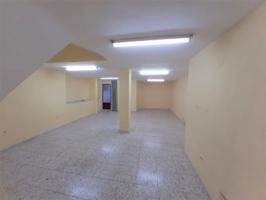 Local comercial en alquiler en Cazorla, Cazorla photo 0