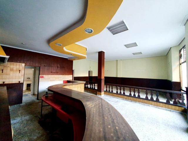 Local comercial en alquiler en Torrelavega, Centro photo 0