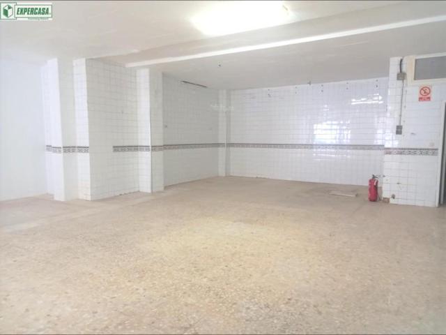 Local comercial en alquiler en Torrent, Avd. Al Vedat photo 0