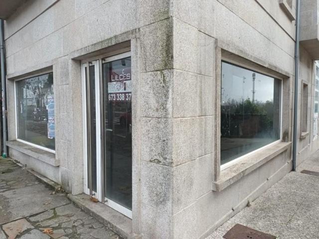 Local comercial en alquiler en Santiago de Compostela, San Lazaro photo 0