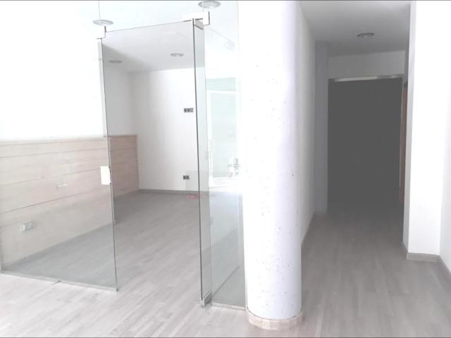 Local comercial en alquiler en Molins de Rei, Centre photo 0