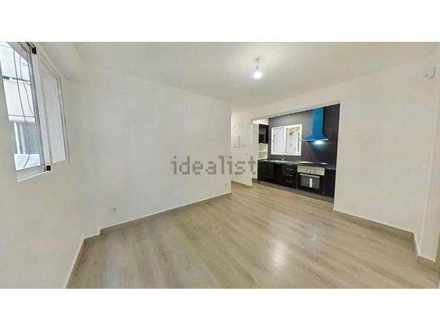 Piso en alquiler en Valencia photo 0