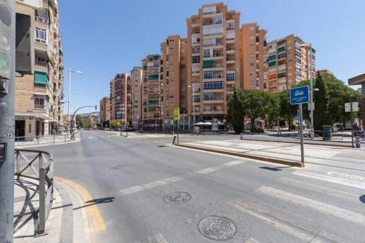 Piso en alquiler en Granada, Zaidin photo 0