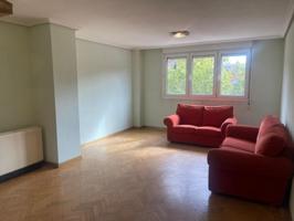 Oficina en alquiler en Leganés, El Carrascal photo 0