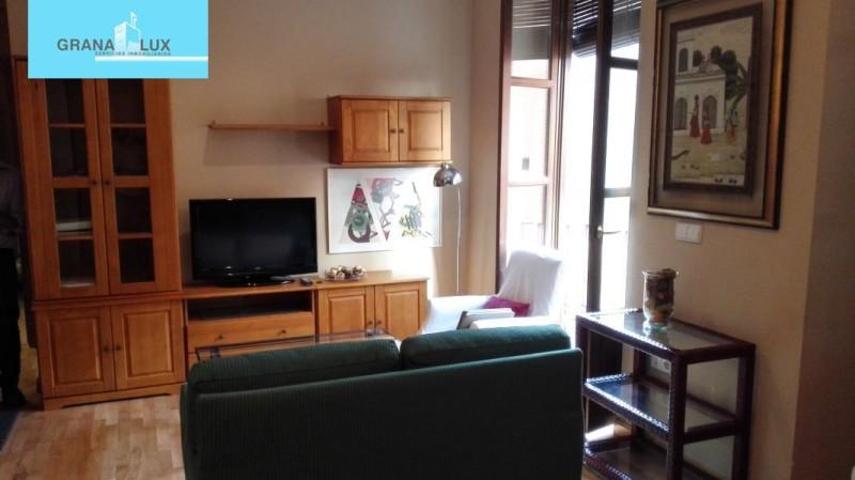 Apartamento en alquiler en Granada, Centro photo 0