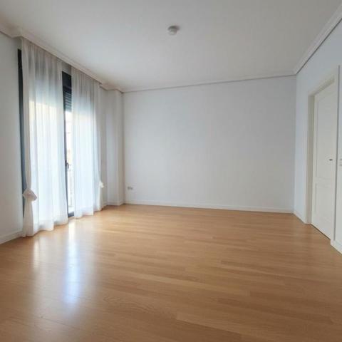 Piso en alquiler en Albacete, Calle Santiago Rusiñol, 02006 photo 0