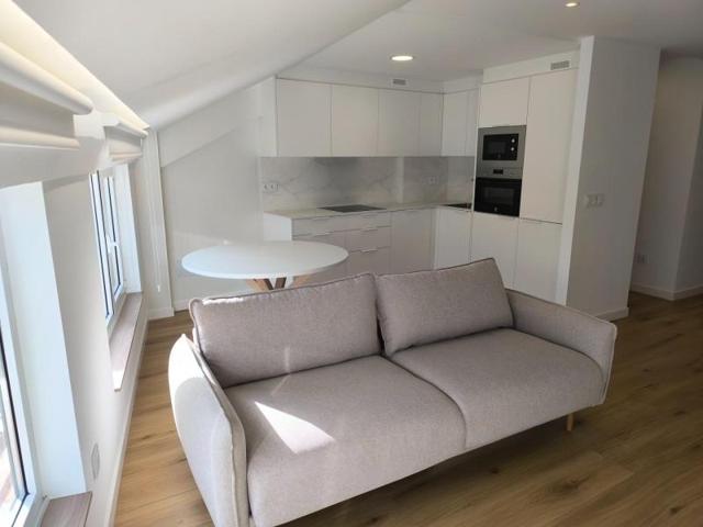 Apartamento en alquiler en Santiago de Compostela, Ensanche photo 0