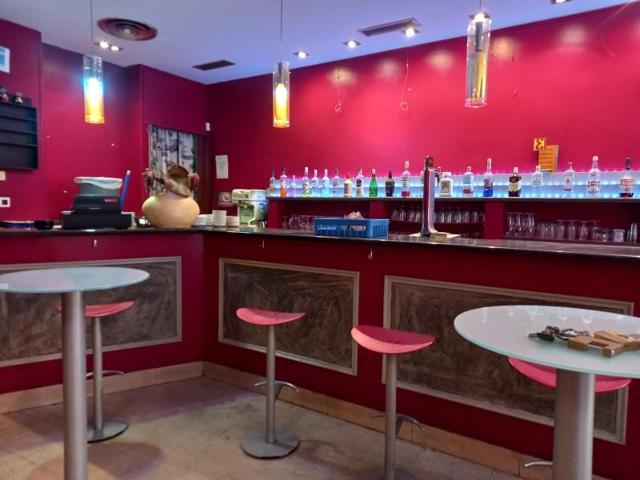 Local comercial en alquiler en Zaragoza photo 0