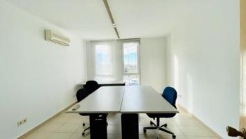 Local comercial en alquiler en Mallorca, Son Roca photo 0