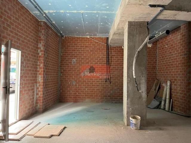 Local comercial en alquiler en Lugo, Avenida de la Coruña photo 0