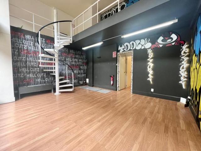 Local comercial en alquiler en Mollet del Vallès, Plaça de Joan Abelló, 08100 photo 0