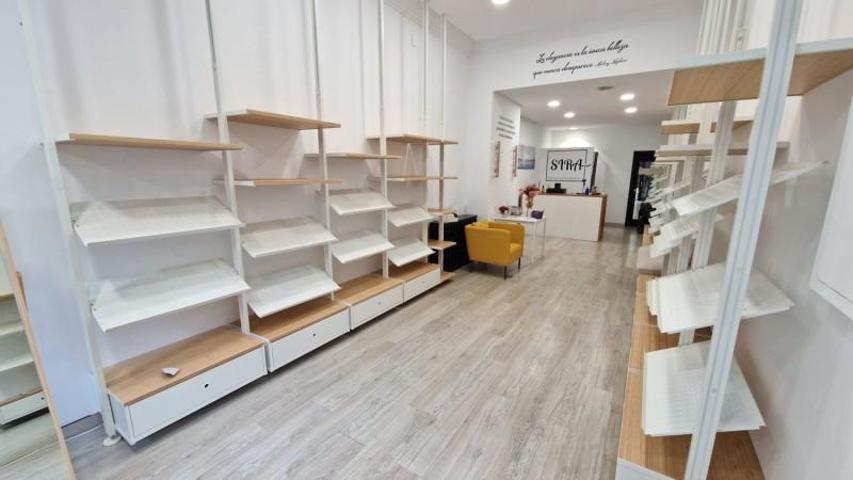 Local comercial en alquiler en León, Centro photo 0