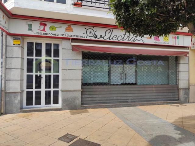 Local comercial en alquiler en Lepe photo 0