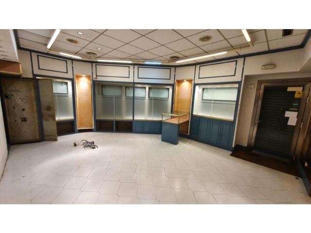 Local comercial en alquiler en A Coruña photo 0
