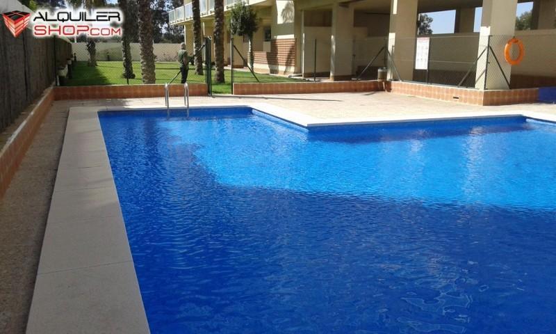 Apartamento en alquiler en Guardamar del Segura, Avenida del puerto photo 0