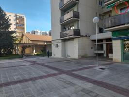 Local comercial en alquiler en Pamplona, Orvina photo 0