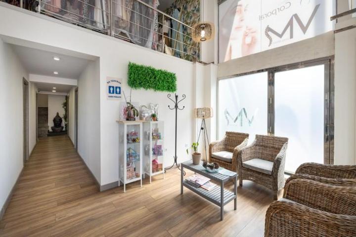 Local comercial en alquiler en Granada, Zaidin photo 0