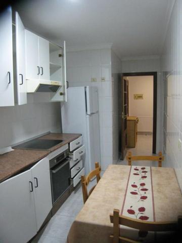 Piso en alquiler en Lugo, Sur photo 0