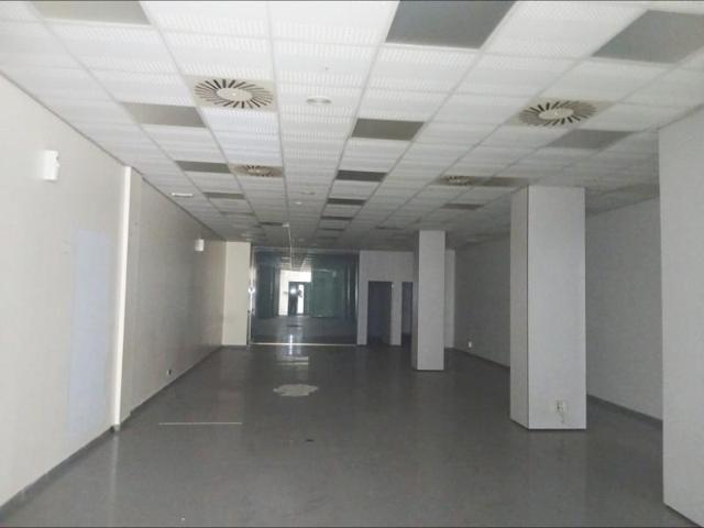 Local comercial en alquiler en El Vendrell, Centro photo 0