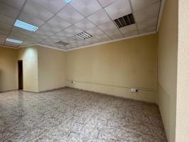 Local comercial en alquiler en Cartagena, Barrio peral photo 0